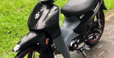 Moto scooter semiautomatica año 2023